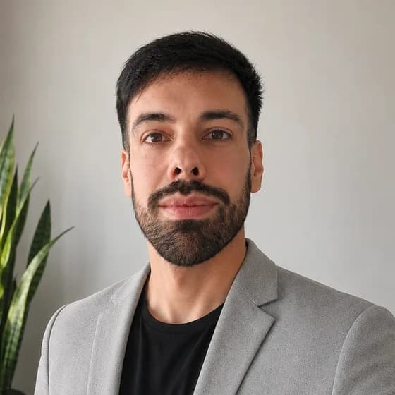 Dr. Sebastián Paul
